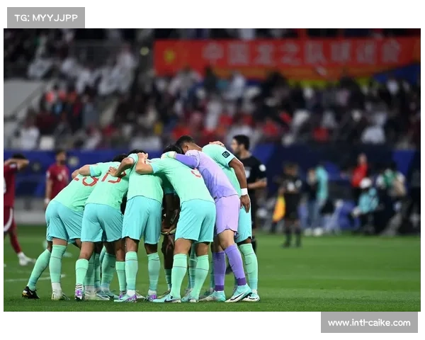 中国队战术角球创新，成破解密集防守利器